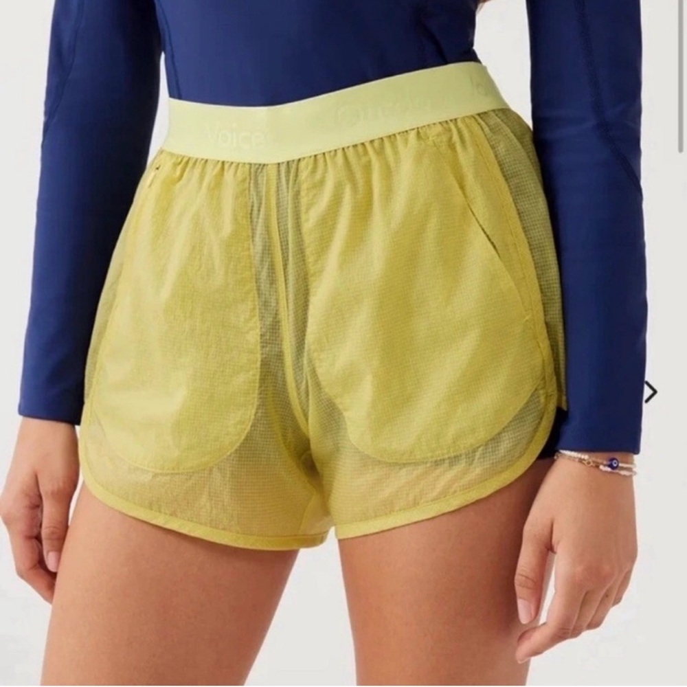 Outdoor Voices Breaklite Grid Overlay 2 Pocket 4" Active Shorts, L